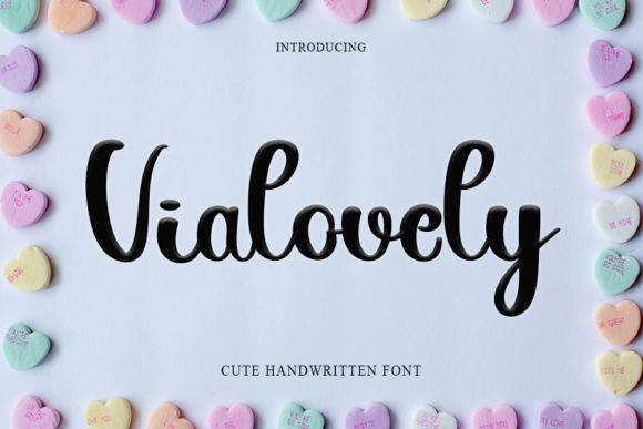 Enhance Your Campaigns with Vialovely Font